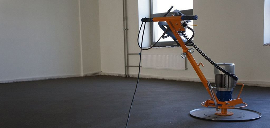 Шлифование бетона с помощью машины-вертолета